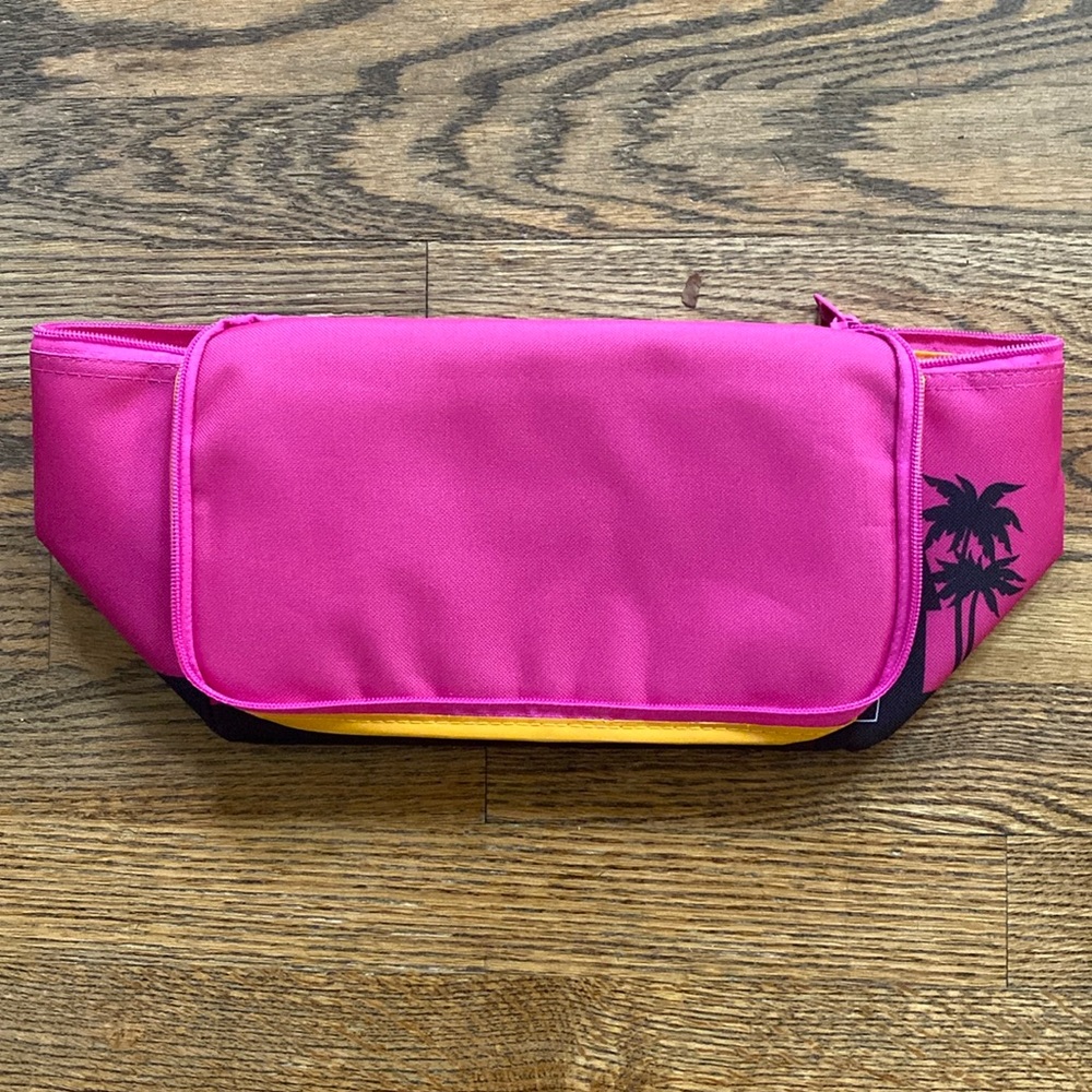 Trader Joe’s Mini Cooler Bag. Hot Pink. NWT.